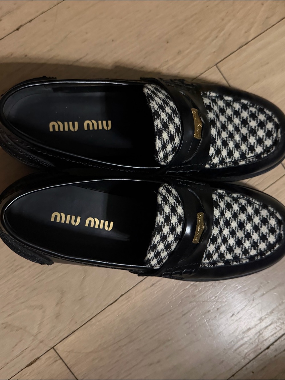 Miu Miu Black Leather Loafers with Black & White Houndstooth - Picture 5 of 6